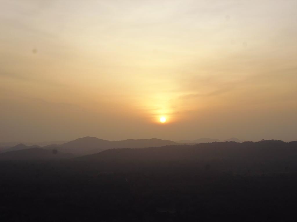 The Nilmini Lodge สิกิริยา ภายนอก รูปภาพ