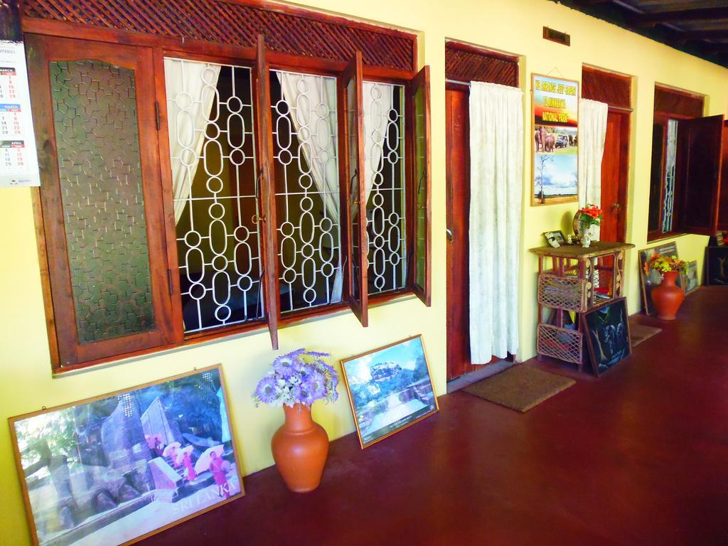 The Nilmini Lodge สิกิริยา ภายนอก รูปภาพ